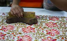 Printing Textiles