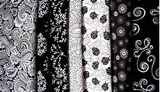 White Cloth Banner